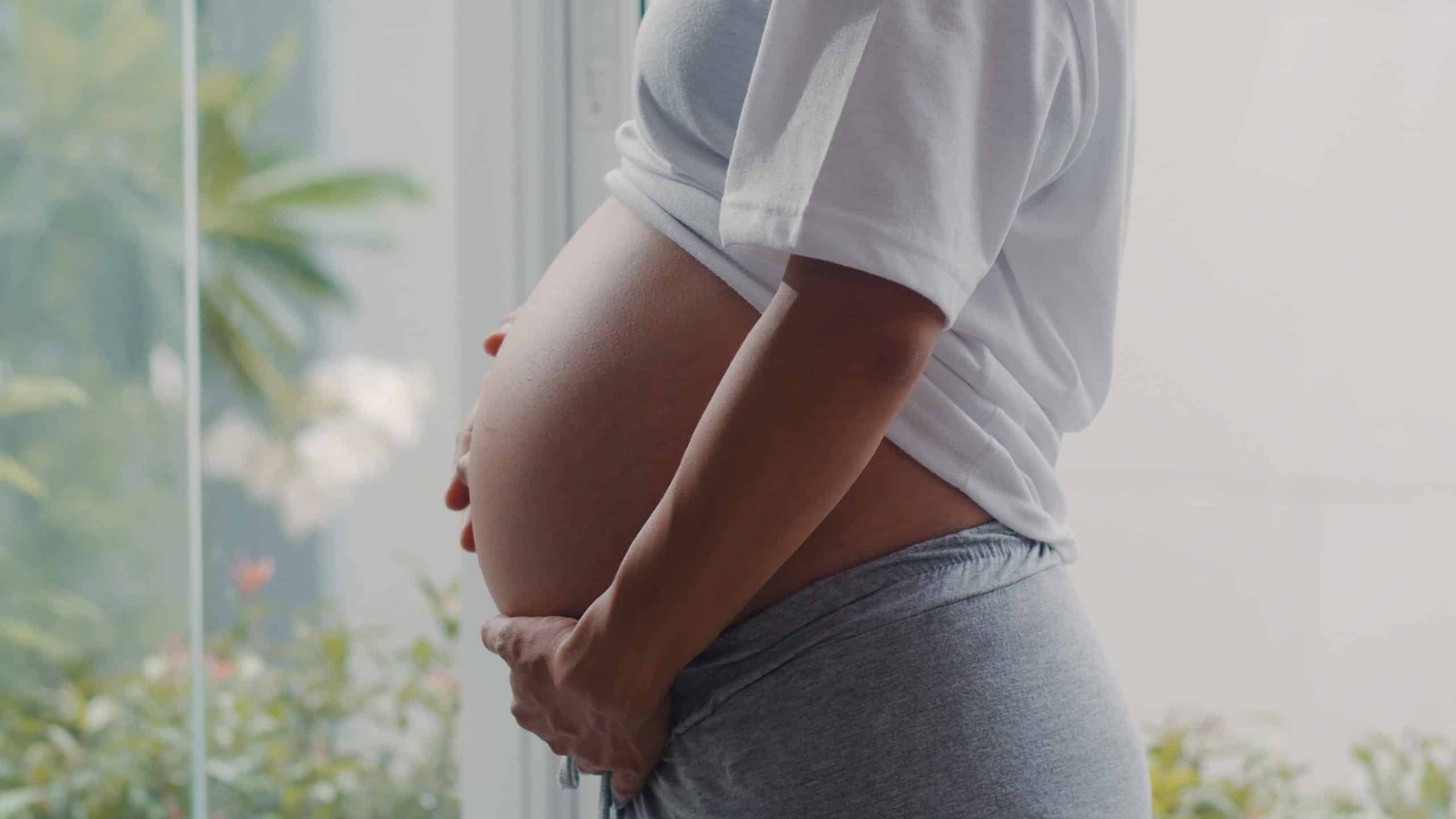 Épilation laser et grossesse : avant, pendant et après