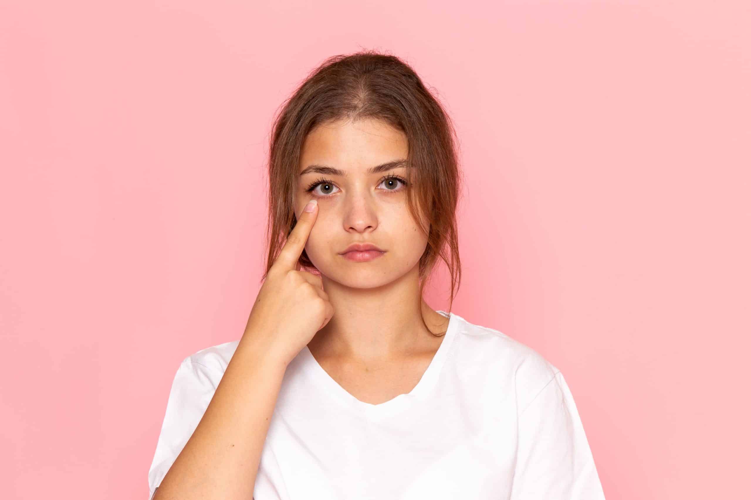 Cernes creux ou cernes pigmentés : comment faire la différence ?